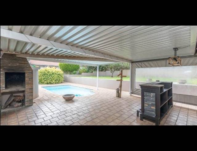 4 BEDROOM HOUSE FOR SALE IN MEER EN SEE